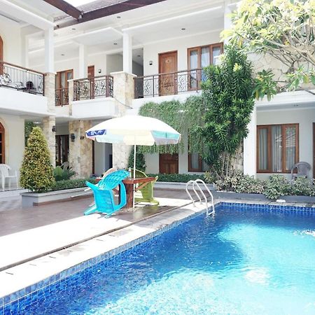 Hotel Collection O 3945 Bale Tardian Syariah à Melati Extérieur photo